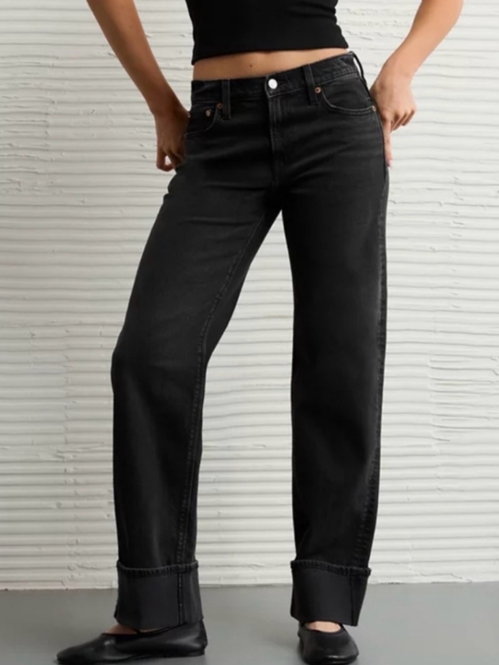 American Eagle Outfitted Stovepipe cuffed jeans size 8 short faded black gray